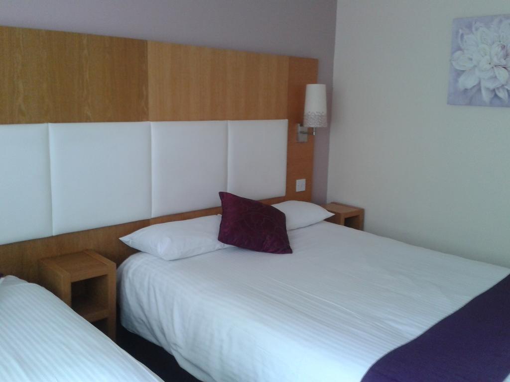 Altrincham Lodge Rum bild